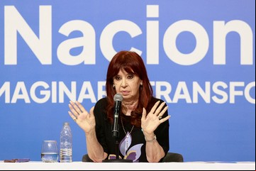 Por qué Cristina finalmente cedió a la presión de Kicillof y aceptó el desdoblamiento en Provincia