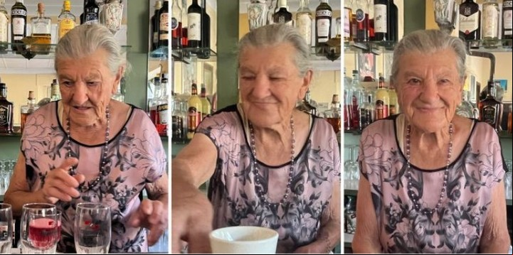 Compró la cafetería con su marido a fines de los años 50 y trabaja en ella desde entonces (Identitá Golose).