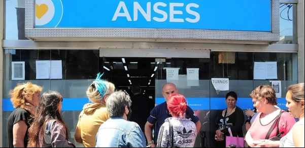 Aumento para jubilados en junio: cuánto cobrarán los beneficiarios de la mínima junto con el bono de $70.000