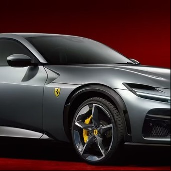 Quién es el empresario detrás de la única Ferrari Purosangue de Argentina y su imperio desde cero