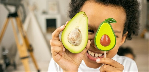 Para qué ayuda el consumo de carozo de palta