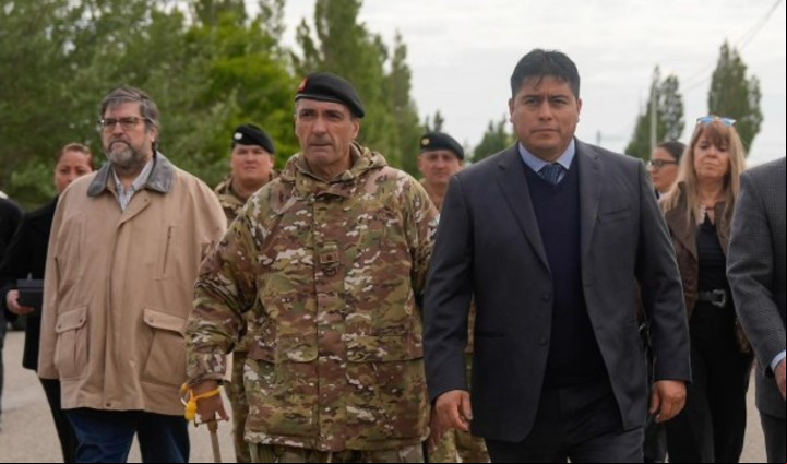 El gobernador de Santa Cruz, Claudio Vidal, creó una empresa provincial y puso al frente al ex coronel Gustavo Sívori.