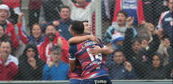 Unión siguió de racha en Santa Fe: le ganó a Central Córdoba de Santiago del Estero y se aleja del fondo en el Torneo Apertura