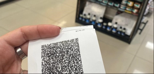 Los comercios ya muestran los impuestos: cómo se ven en tickets y góndolas y cuánto costarían los productos sin ellos