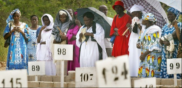 Cuerpos profanados por odio: el infierno de los cementerios en Senegal