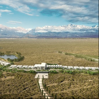 En Mendoza, viñedos, chacras, hípica y un hotel cinco estrellas