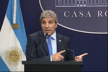 Luis Caputo dijo que los supermercados rechazaron listas de precios con subas de entre 9 y 12 por ciento