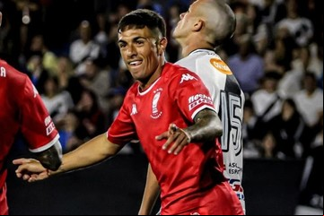 Los días de Matías Tissera, el goleador de Huracán que quedó preso en una cárcel de Córdoba por extorsión y no quiere que lo visite su familia