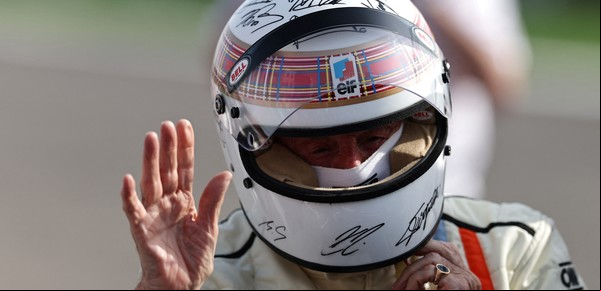 Michael Schumacher y un gesto que ilusiona a los fans: su entorno confirmó que pudo autografiar un casco por una causa benéfica