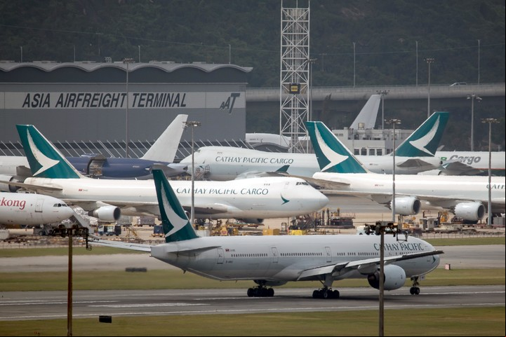 Un Boeing 777 en Hong Kong. Foto:Bloomberg