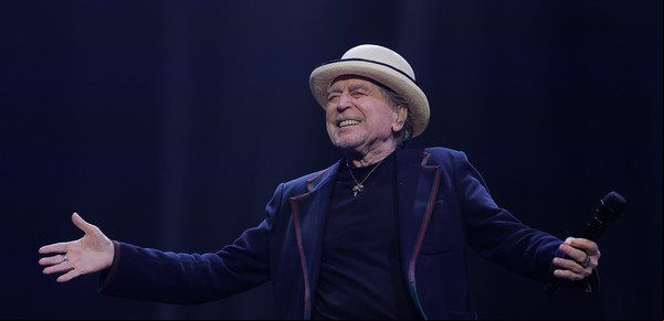 Joaquín Sabina se despidió en su décimo Movistar Arena y cerró una relación de "amor apasionado" con Buenos Aires