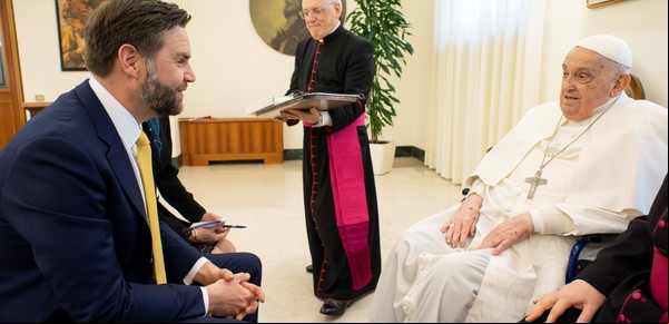 El papa Francisco recibió a JD Vance, vicepresidente de Estados Unidos, tras las críticas a Donald Trump por las deportaciones