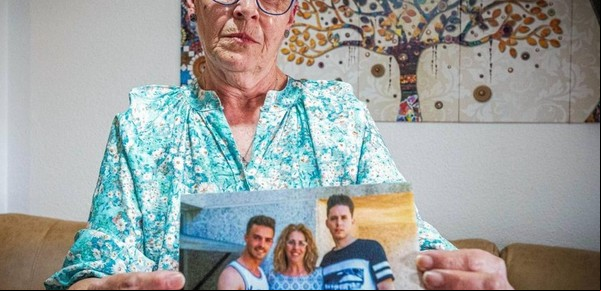 Una mujer localizó a su hijo, que le fue robado y vendido al nacer, en 1981 
