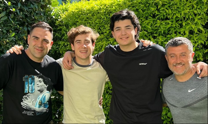 Colapinto, en el centro, con el hijo de Flavio Briatore a la derecha. Junto a ellos, aparece el fisio argentino Ulises Badio.