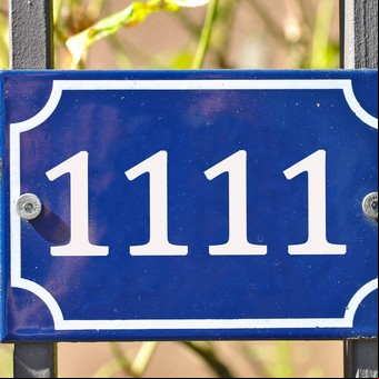 Horas espejo: cuáles son sus 24 significados y los misteriosos mensajes que contienen, según la numerología