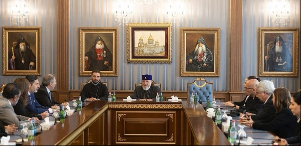 El secreto sobre el Papa Francisco  que reveló el patriarca armenio, Karekin II