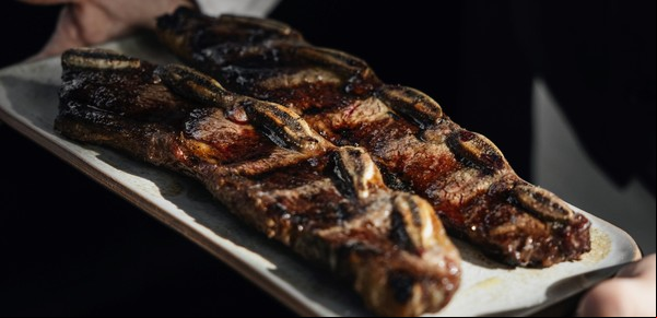 En Costanera, 60 años de un restaurante pionero: el carrito que conquistó celebridades del mundo con su asado banderita
