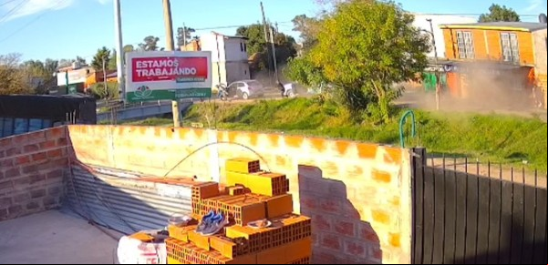 Inseguridad en el Conurbano: un policía detuvo a un auto sospechoso y lo balearon