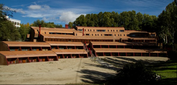 Colegio Mayor Argentino: el contexto y legado de la obra de Baliero y Córdova