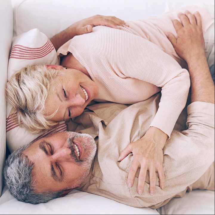 La respuesta sexual en la adultez mayor puede ser menos inmediata. Foto ilustración Shutterstock.