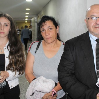La familia de la enfermera acusada de la muerte de bebés cree en su inocencia: por qué la defienden