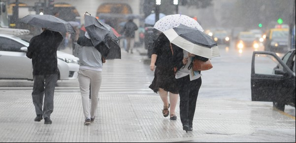 Cómo estará el clima este domingo 4 de mayo en el AMBA: ¿vuelven las lluvias en el cierre del fin de semana largo?