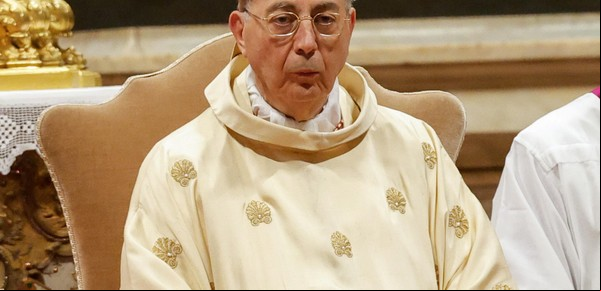 "Habemus Papam": quién es Dominique Mamberti, el cardenal que anunciará al nuevo Pontífice