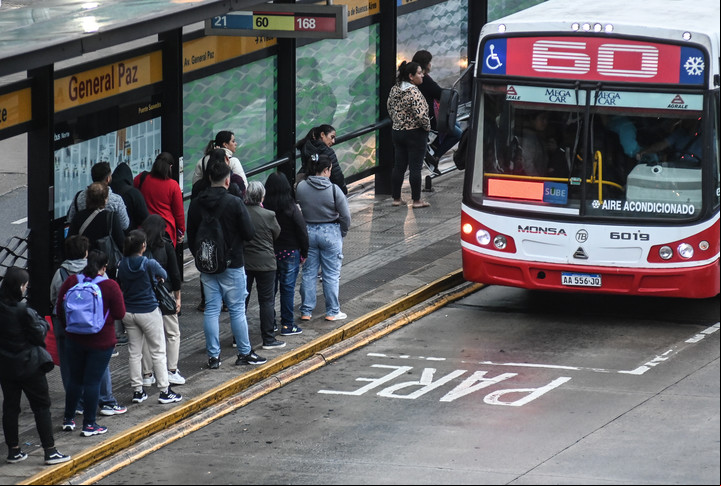 Las líneas de colectivos que se adherirán al paro del 6 de mayo.