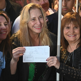 "Fue fácil": Patricia Bullrich se afilió a La Libertad Avanza con el picante respaldo de Karina Milei
