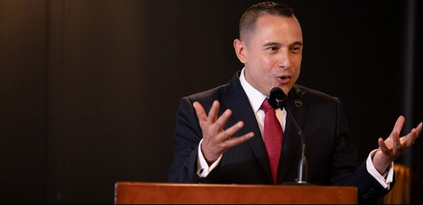 Edgar Ospina Ospina, nombrado rector de La Universidad Hispana de Mentoría