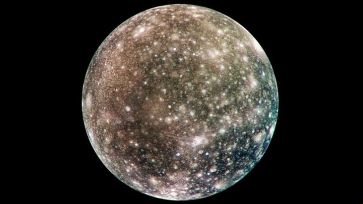 Calisto es la segunda luna más grande de Júpiter y la tercera luna más grande de nuestro sistema solar. Foto: NASA.