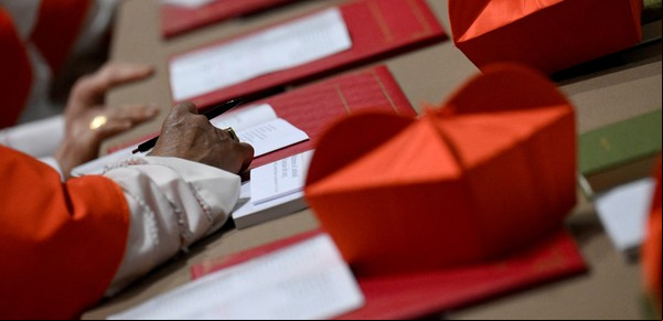 Cónclave en El Vaticano: ¿qué pasa si un cardenal se confunde al votar al nuevo papa?