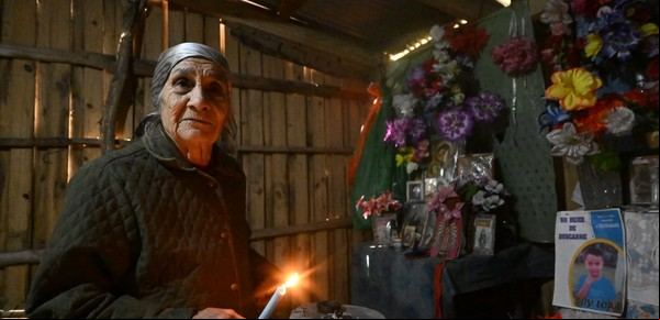 En el día del cumpleaños de Loan, su familia se refugió en su casa y todavía lo espera