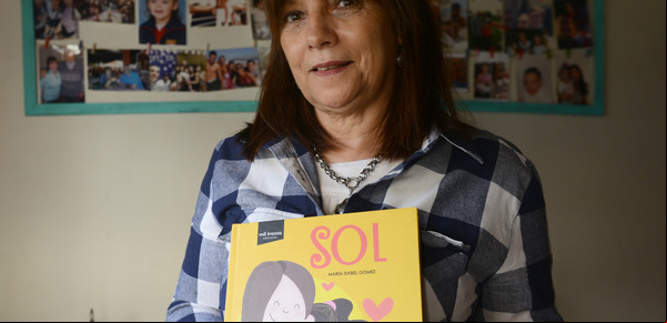 Mundos íntimos. Mi nieta tiene una enfermedad “rara”. El diagnóstico se hizo infinito: escribí un libro para que ayude a otros chicos.