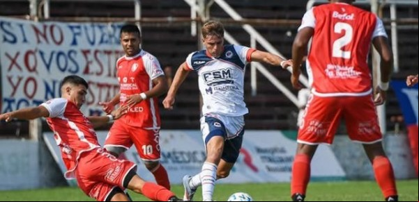 El otro Messi: el rosarino que salió de Newell's como Leo y construye su propio camino en el matagigantes del Ascenso del fútbol argentino