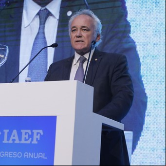 El vicepresidente del Central aseguró que sin cepo la economía va a crecer y confirmó un nuevo crédito "REPO" con bancos