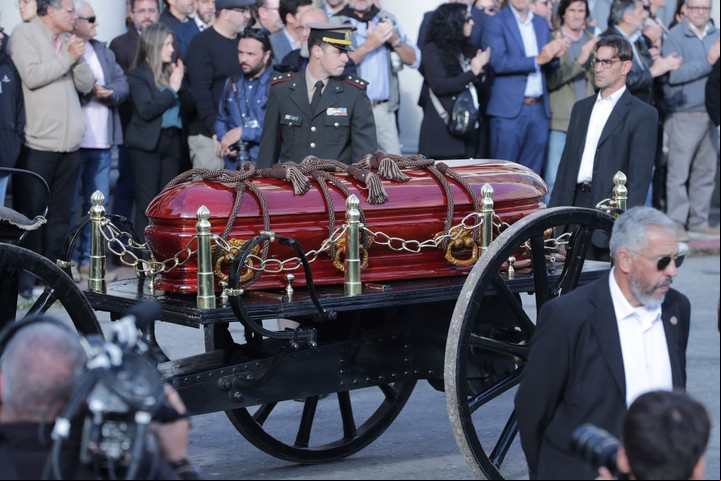 El cortejo fúnebre de Pepe Mujica partió desde Plaza Independencia. Foto: EFE