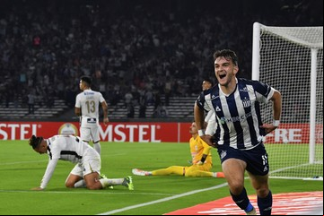 Talleres se impuso ante Alianza Lima, logró su primera victoria y va por el premio consuelo