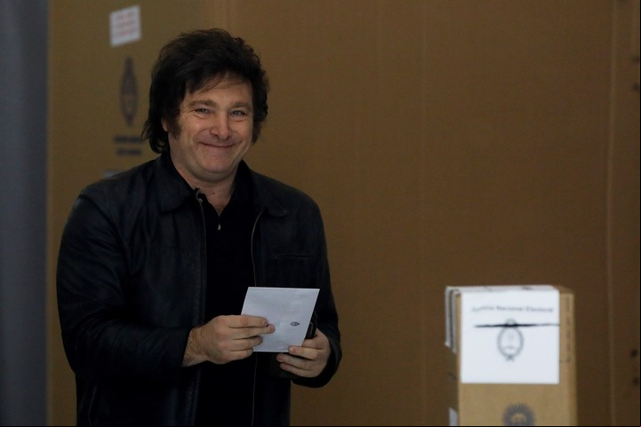 El Presidente votará en la sede de la UTN. Foto: Reuters/Agustin Marcarian.
