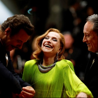 Cannes 2025: Isabelle Huppert es la mujer más rica (y escandalosa del mundo) y un filme en Gaza llamó la atención