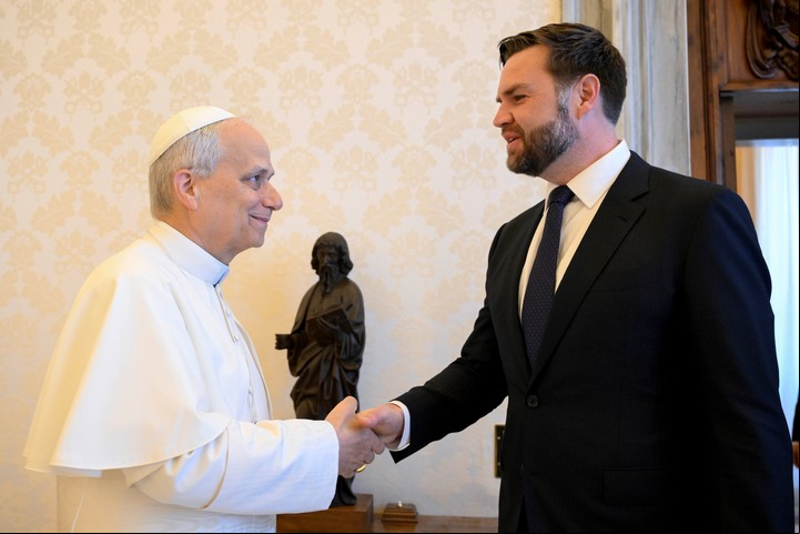 El papa recibe a J.D. Vance, vicepresidente de EE.UU.