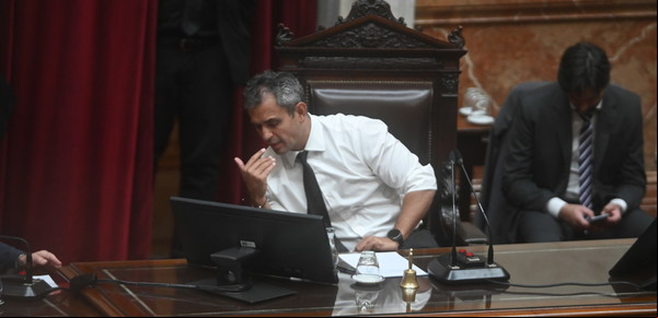 Diputados: la oposición busca asestarle mañana un golpe a Milei y el Gobierno presiona para que la sesión  fracase