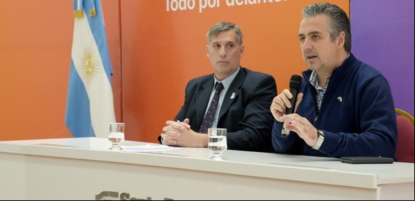 El Gobierno de Santa Fe dijo que el virtual blanqueo de Caputo "genera ventajas" para el crimen organizado y lanzó medidas antilavado