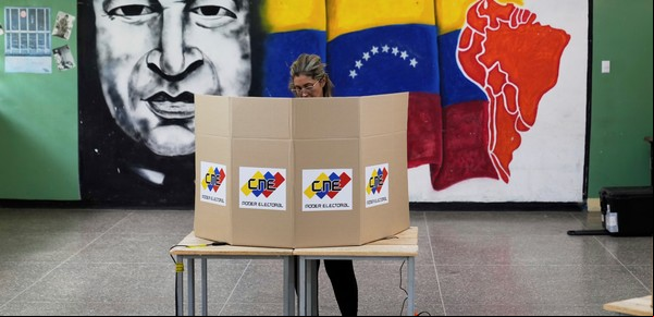 El régimen de Nicolás Maduro: el desánimo de los venezolanos se siente en unos comicios legislativos y de gobernadores poco concurridos