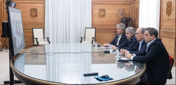Con la recaudación en baja, la mayoría de los gobernadores apoyaría el uso de los dólares del colchón que impulsa el Gobierno 
