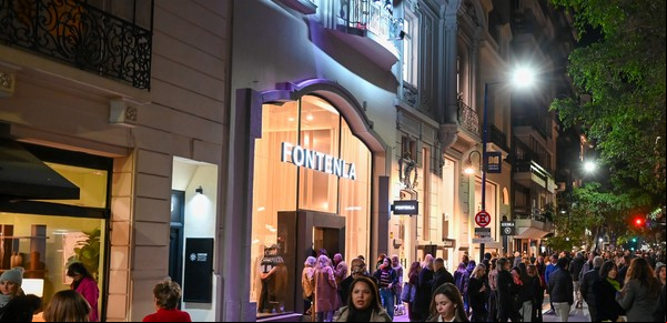 La noche que la calle Arenales fue una fiesta urbana del diseño