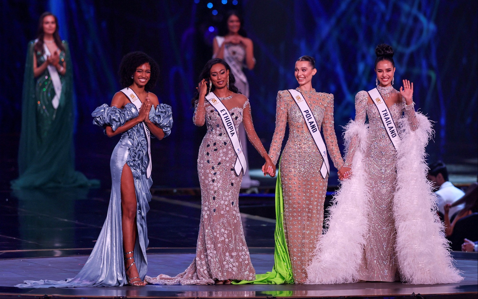 Las cuatro finalistas de Miss Mundo 2025: Aurelie Joachim (Martinica), Hasset Dereje assu (Etiopía),  Maja Klajda (Polonia) y Opal Suchata Chuangsri (Tailandia). Foto; REUTERS